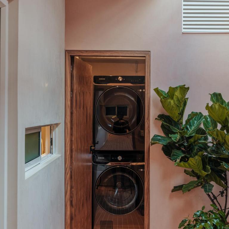 NEW Cozy Duplex in Laureles with A/C and WI-FI - One-Bedroom Apartment - 17