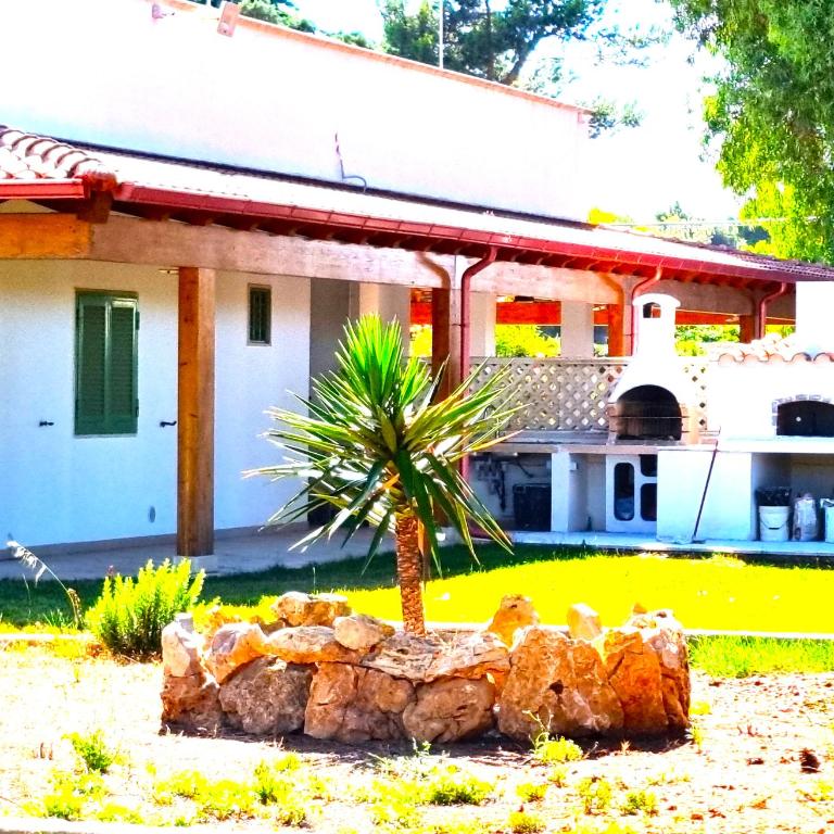 Villa Laura - Three-Bedroom House - 42