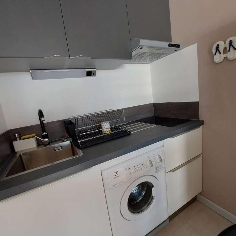 Studio cabine 4 personnes, terrasse, parking, Grau d'Agde - Studio - 7