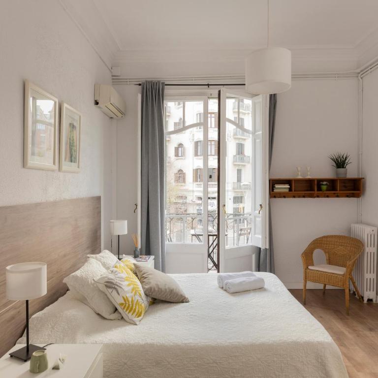 Ally's Bed&Breakfast, - Double Room with Private Bathroom - 38