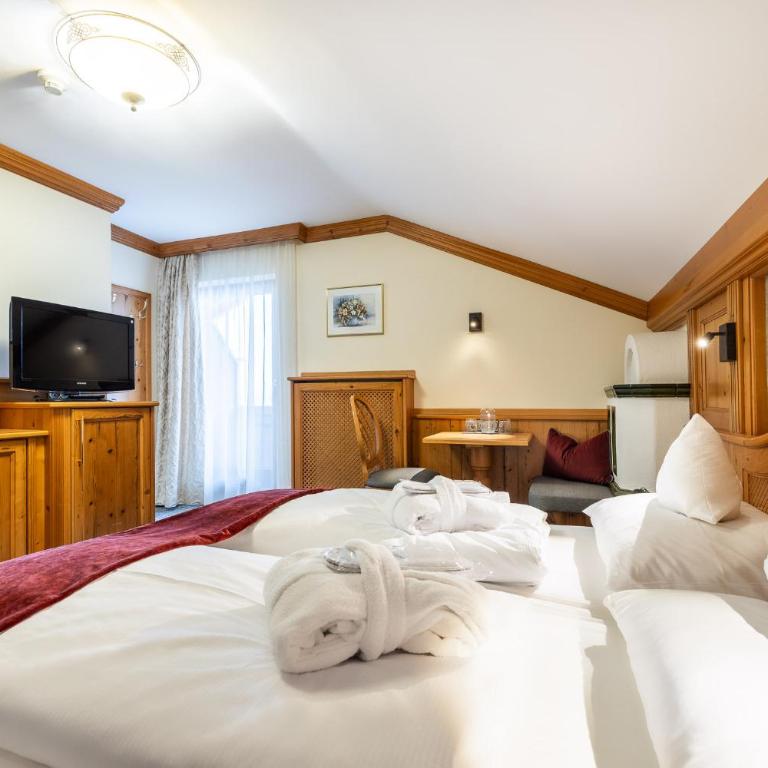 Hotel Alpenrose - Standard Doppelzimmer mit Balkon - 5