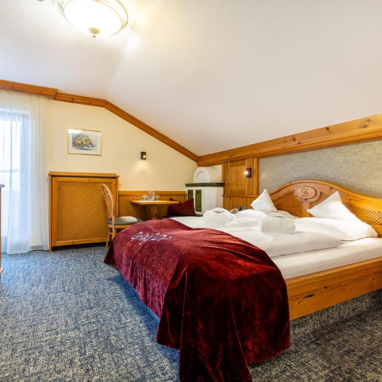 Hotel Alpenrose - Standard Doppelzimmer mit Balkon - 4