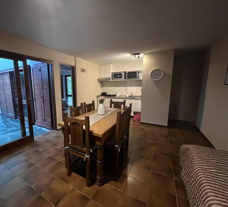 Departamento en zona residencial a 20 metros del parque general San Martín - Apartamento de 1 dormitorio - 14