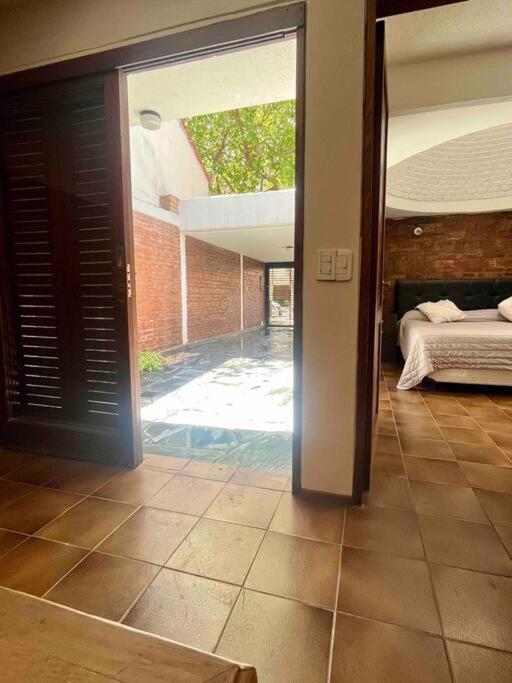 Departamento en zona residencial a 20 metros del parque general San Martín - Apartamento de 1 dormitorio - 3