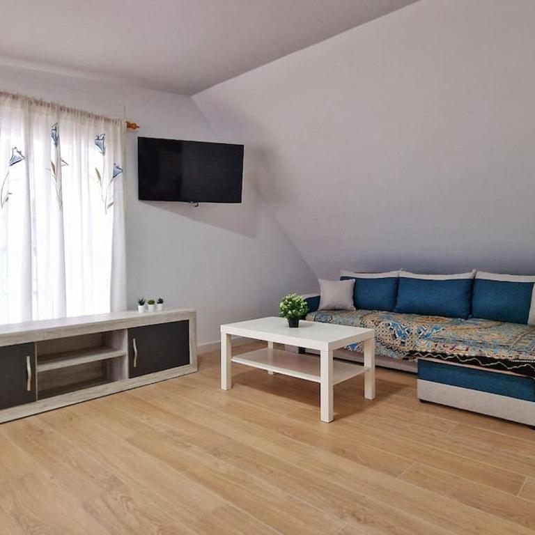 Encantador Dúplex para 6 a 1 minuto de la Playa - Two-Bedroom Apartment - 5