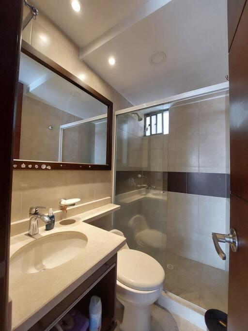 apto excelente ubicación - Apartamento de 2 dormitorios - 2