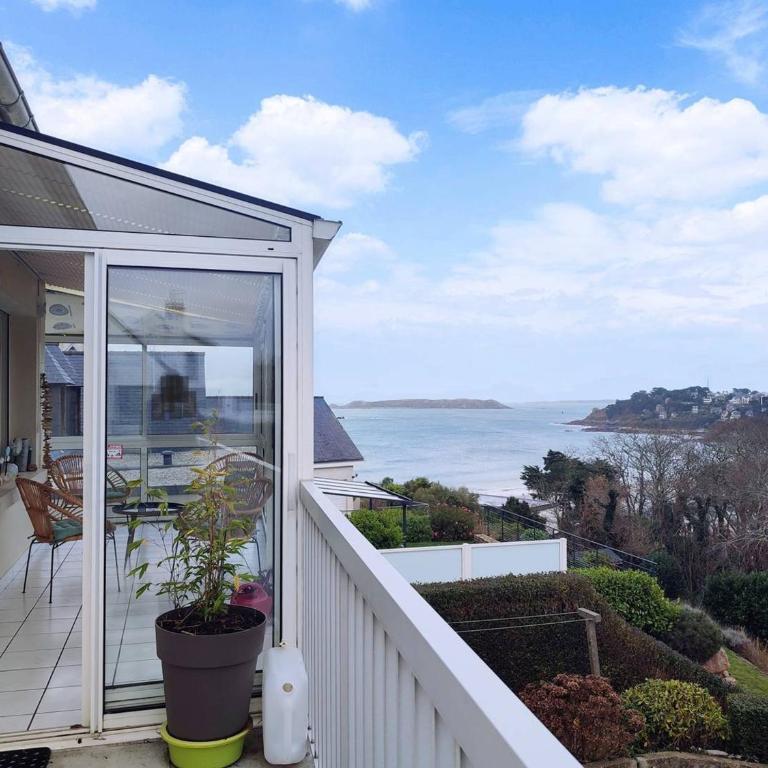 Maison à Perros-Guirec avec WiFi à 550m de la plage de Trestraou - FR-1-368-368 - Vacation Home - 13