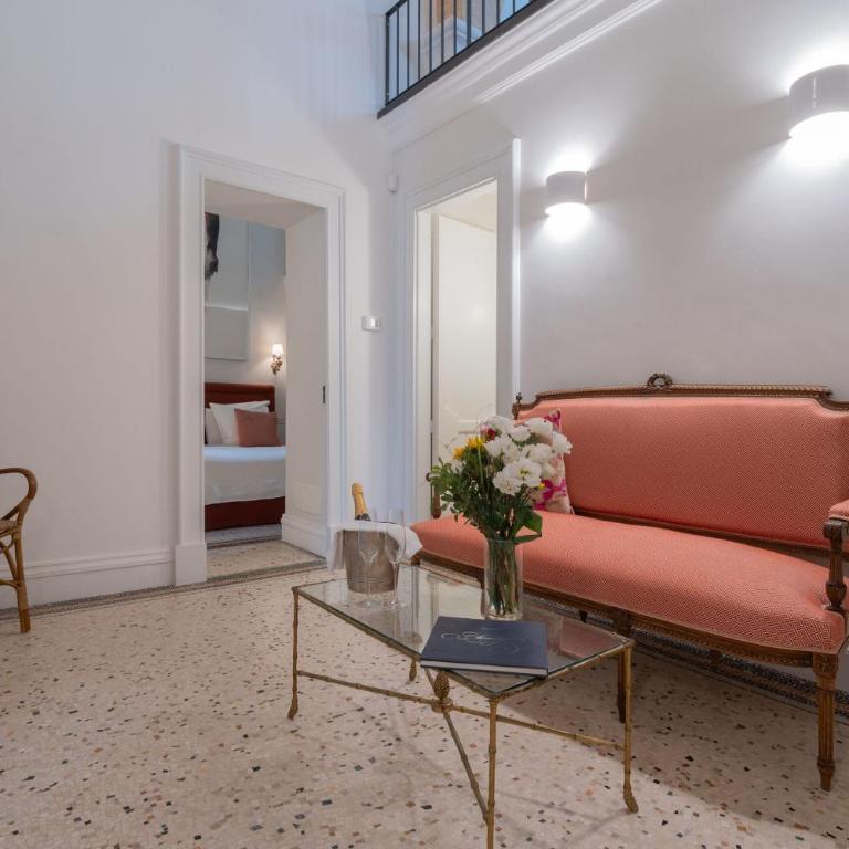 Palazzo Maritati - Camera Matrimoniale con Bagno Privato - 10