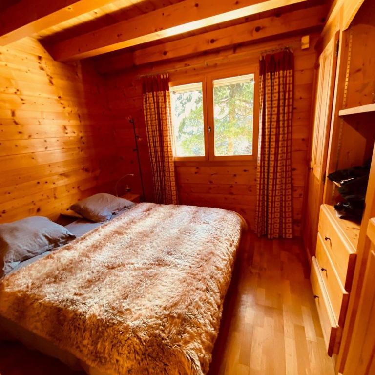 Chalet traditionnel avec garage double et terrasse - FR-1-459-227 - Chalet - 7