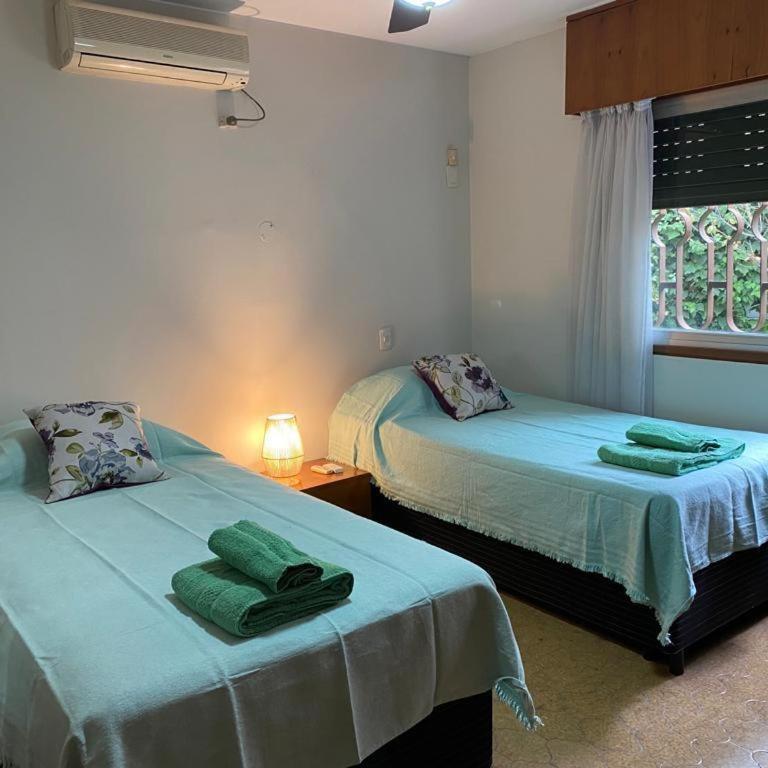 Casa Grande con estacionamiento - Five-Bedroom House - 13