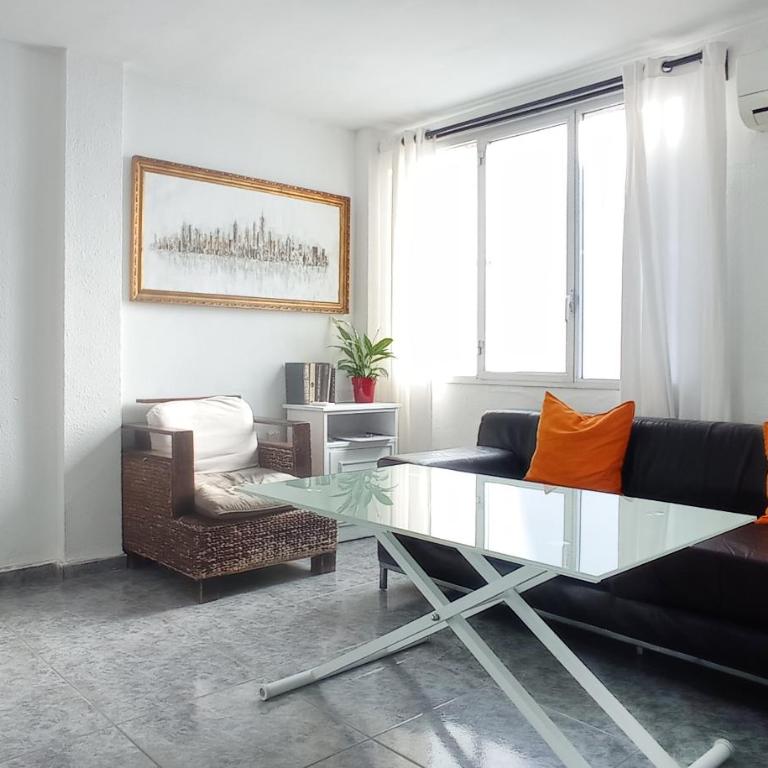 Triana, Lovely Flat+Pool - Two-Bedroom Apartment - 8