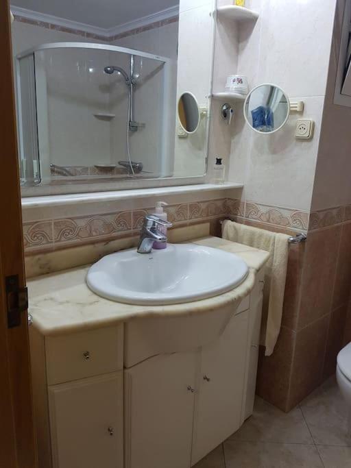 Levante Front Al Mar, inmejorable ubicación - Three-Bedroom Apartment - 11