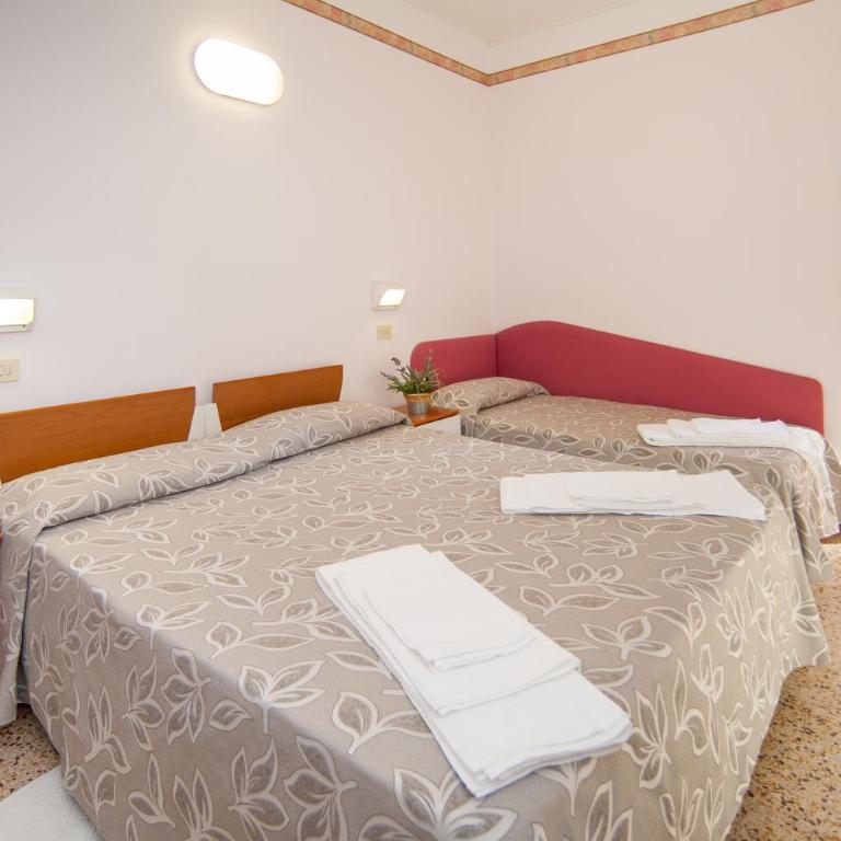 Hotel Bagli - Camera Tripla - 2