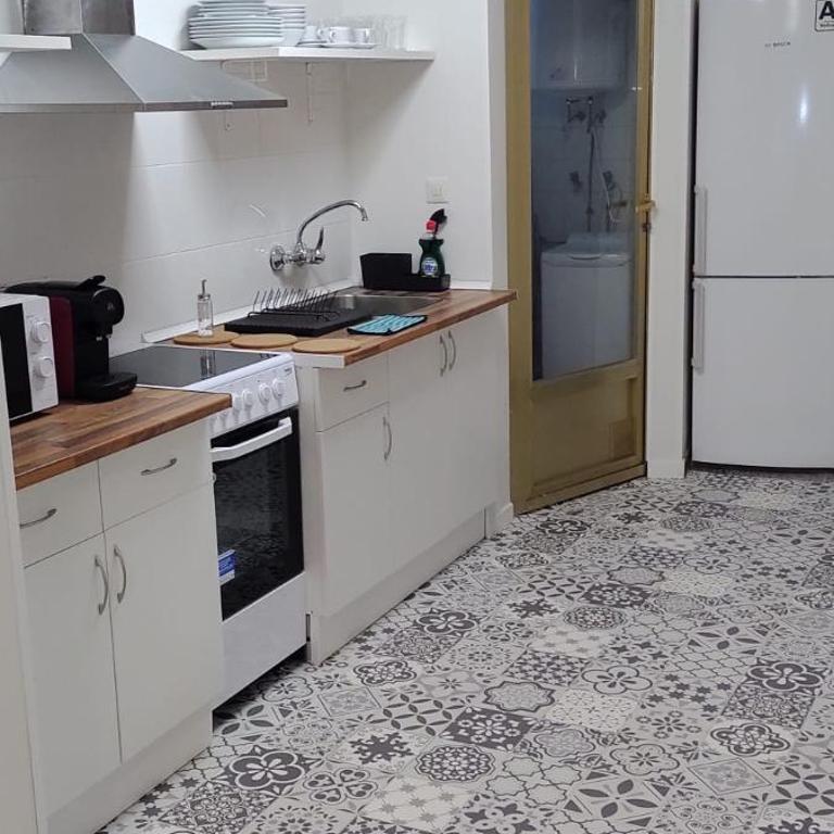 Centrally-Located, Spacious Flat at Historic Centre & short walk to Beach - Apartamento de 3 dormitorios - 21