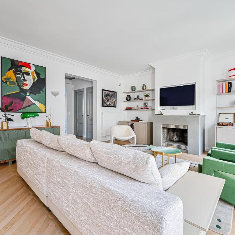 Elegant 170m2 Paris Apartment near Eiffel Tower - Appartement 3 Chambres - 17
