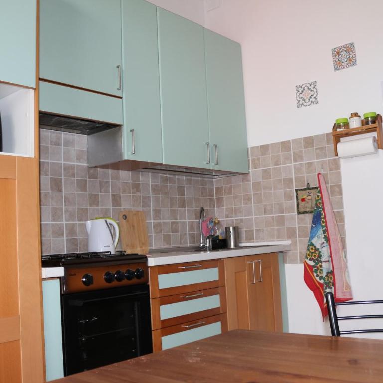 Casa di Antonio e Patrizia - One-Bedroom Apartment with Balcony and City View - 17