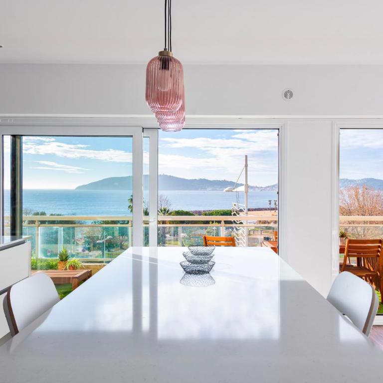 Grand Appartement Balcon Vue Mer 20m Plage Mourillon - Apartment mit 3 Schlafzimmern - 33