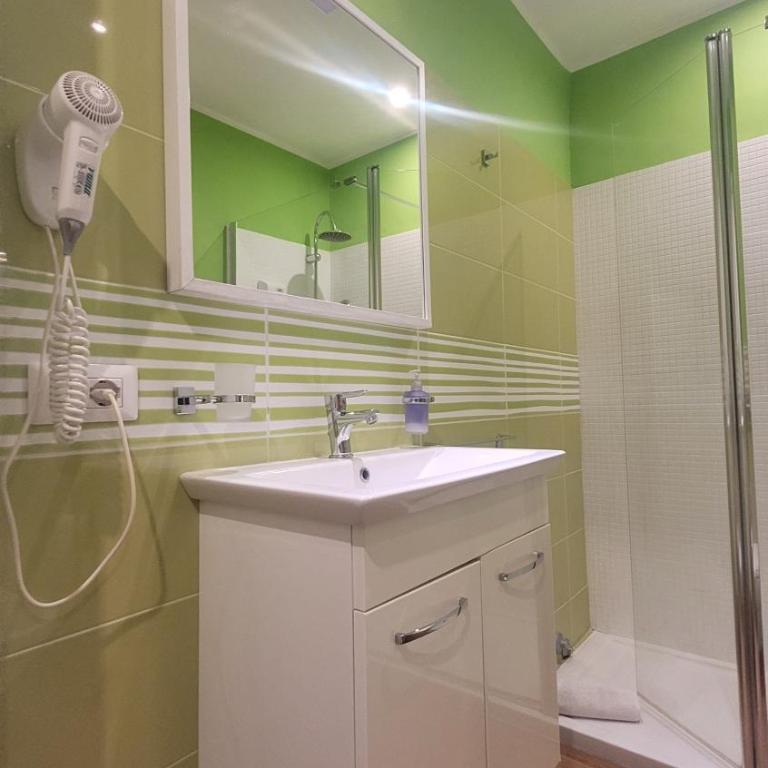 XX Miglia rooms Catania city center - Standard Queen Room - 5