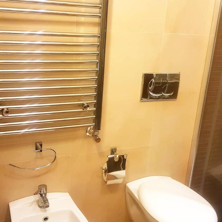 XX Miglia rooms Catania city center - Family Room with Balcony - 7