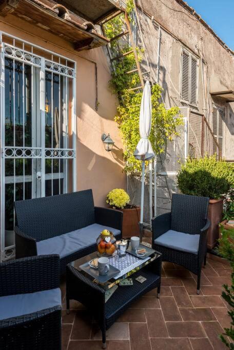 Piazza Navona - Penthouse in the heart of Rome - Appartamento con 2 Camere da Letto - 2