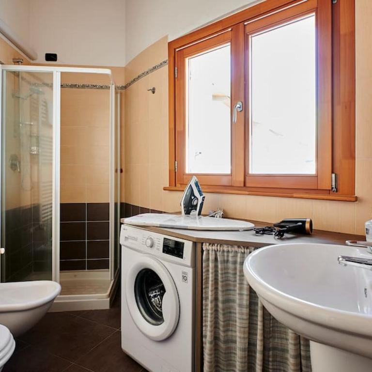 [Airport 8 min] A/C - Netflix- Free Parking - Appartamento con 2 Camere da Letto - 6