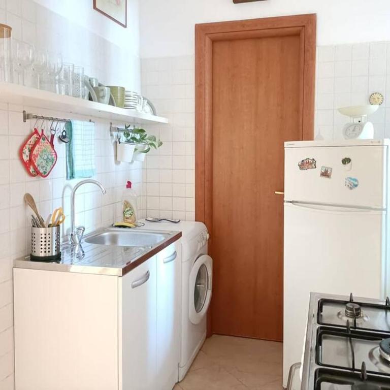 78 Materdei - Camera Matrimoniale con Bagno Privato - 6