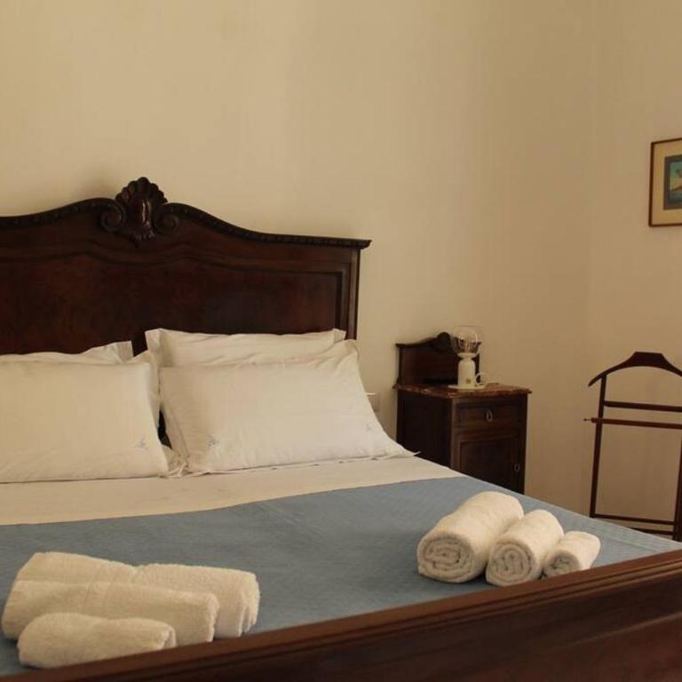 78 Materdei - Camera Matrimoniale con Bagno Privato Esterno - 2