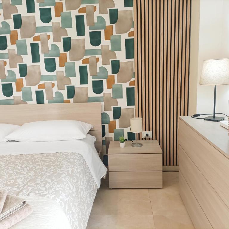 Friends & Family Apartment - Free parking car - Two-Bedroom Apartment - 3