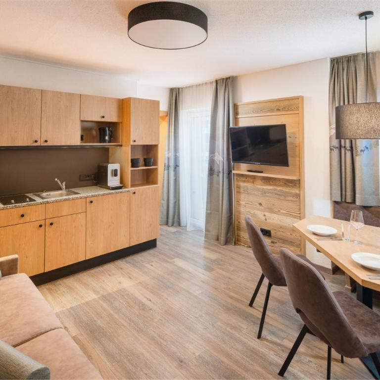 Hotel Grüner Baum - Suite - 3