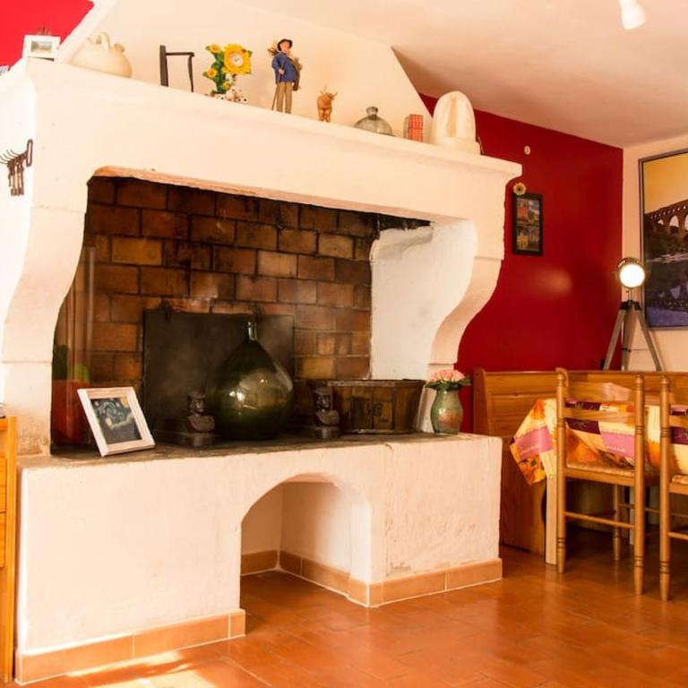 Maison tout confort, climatisée, dans le Centre Historique avec parking privé. - Maison 2 Chambres - 5