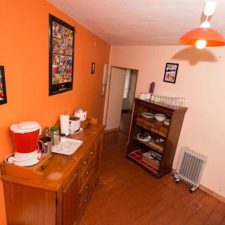 Maison tout confort, climatisée, dans le Centre Historique avec parking privé. - Maison 2 Chambres - 15