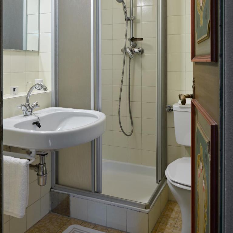 Hotel Harrida - Doppelzimmer mit Balkon - 7