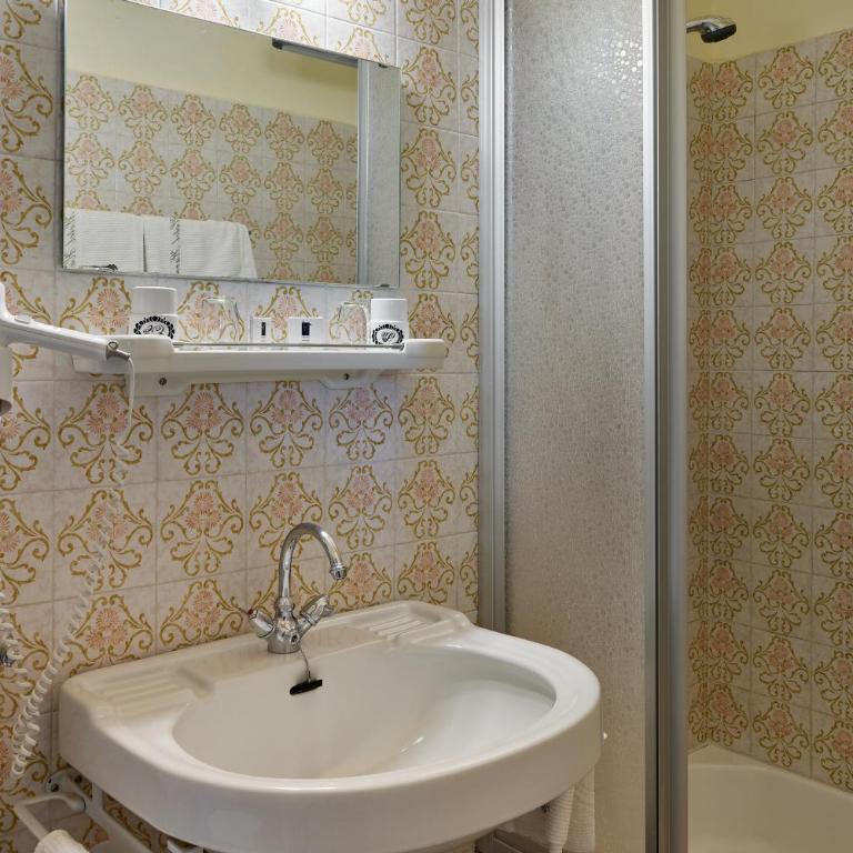Hotel Harrida - Doppelzimmer mit Balkon - 41