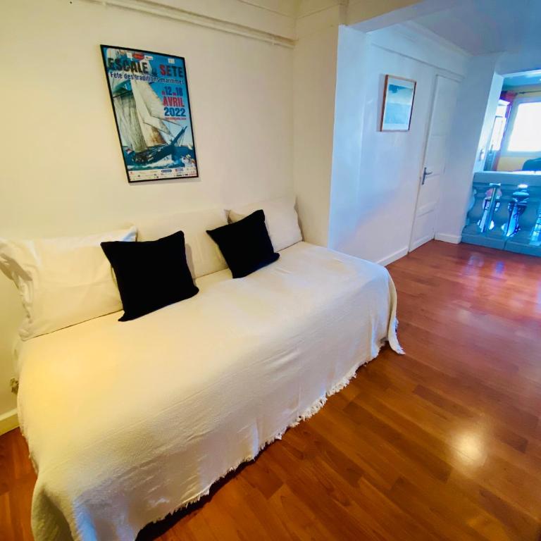''La Marine'' T2 en plein centre, vue sur le canal - Appartement 1 Chambre - 7
