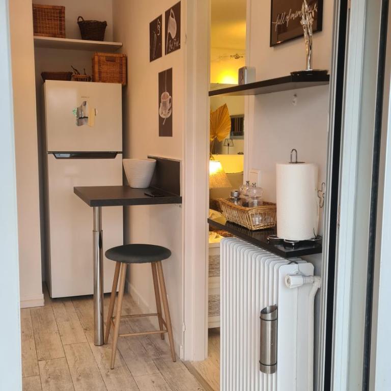 Charmant T2 de vacances, Antibes - Apartment mit 1 Schlafzimmer - 6
