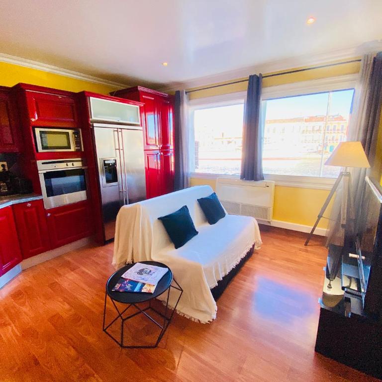 ''La Marine'' T2 en plein centre, vue sur le canal - Appartement 1 Chambre - 13