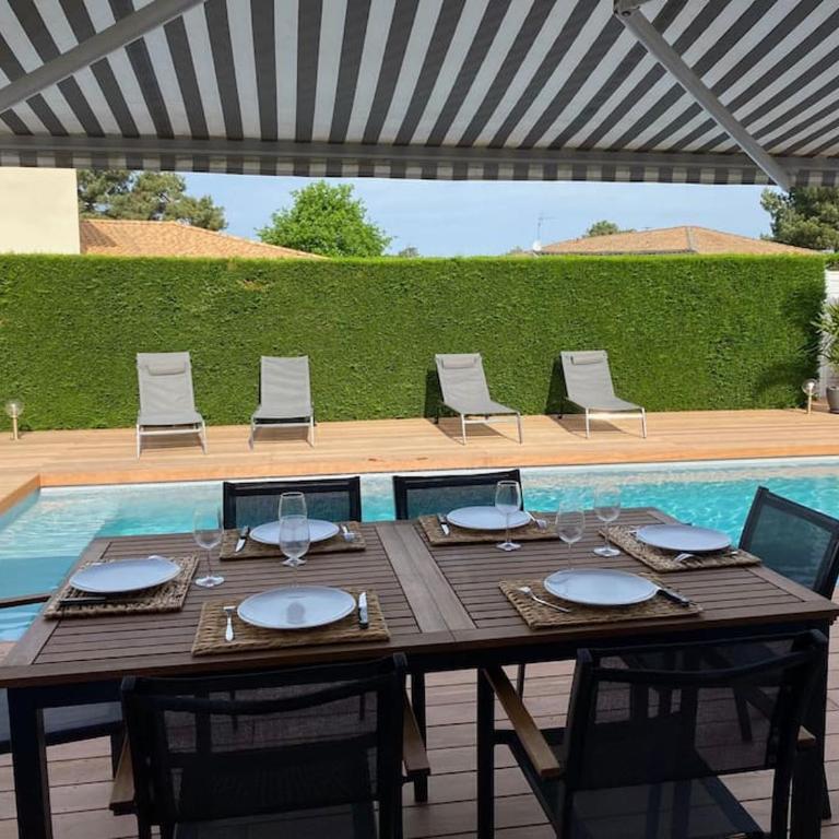 Maison moderne avec piscine - Villa - 21