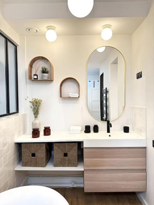 Acogedor apartamento en el centro de París. - One-Bedroom Apartment - 10