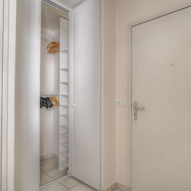 Le calme et cosy avec parking gratuit - Appartement 1 Chambre - 44