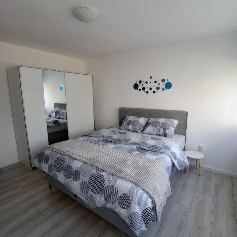 Apartman Sunce - One-Bedroom Apartment - 6