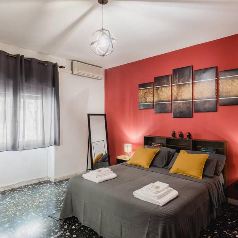 5 minuti a piedi dal centro, appartamento con WI-FI e Aria Condizionata - Appartamento con 1 Camera da Letto - 1