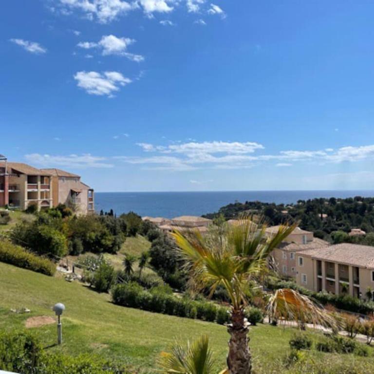 CAP ESTEREL, T2 VUE MER 4 couchages adapté PMR - Apartamento de 1 dormitorio - 27