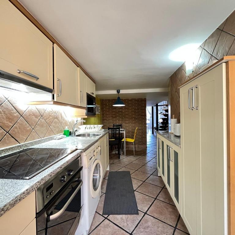 Loft Plaza Mayor 2 Temporal - Apartment with Terrace - 29