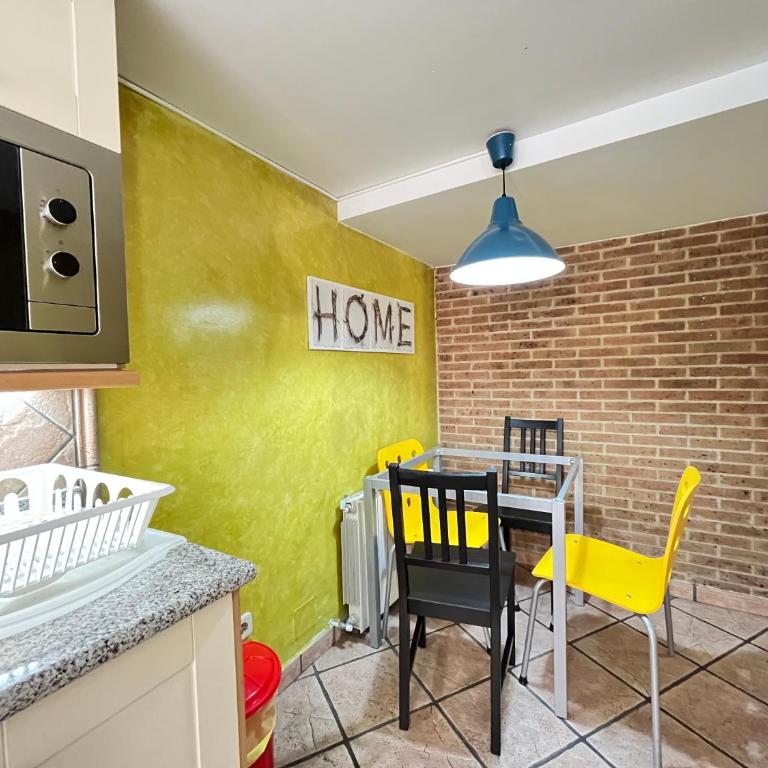Loft Plaza Mayor 2 Temporal - Apartment with Terrace - 37