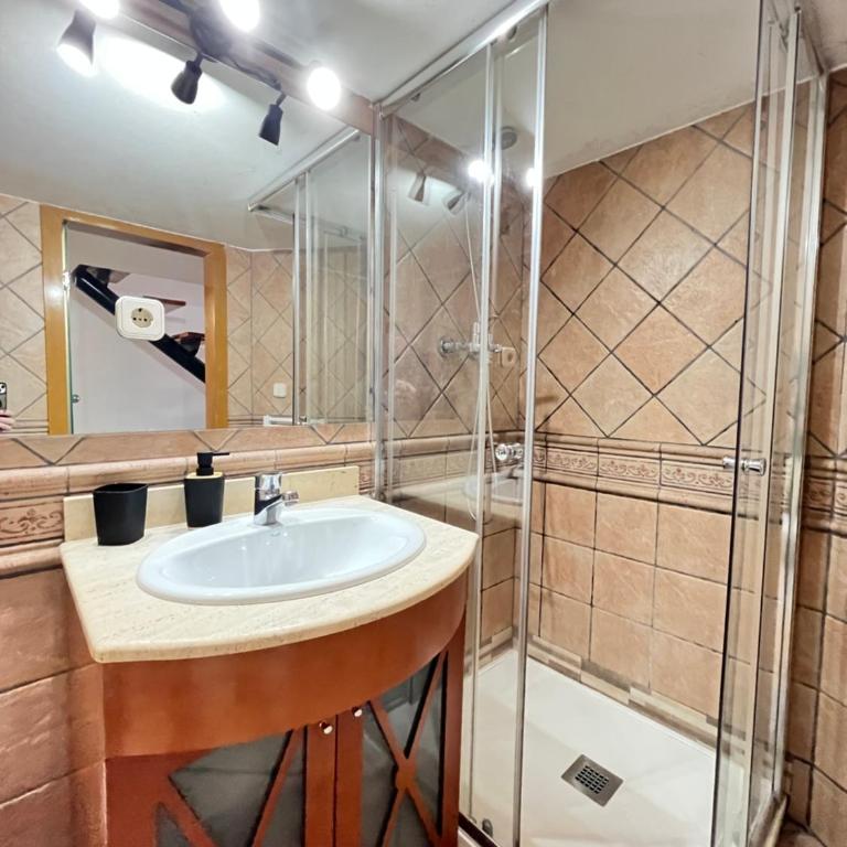 Loft Plaza Mayor 2 Temporal - Apartment with Terrace - 53