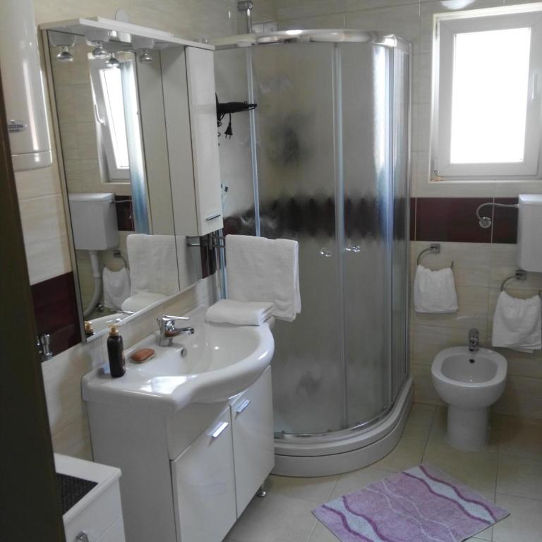 Apartmani Janjic - Two-Bedroom Apartment - 11