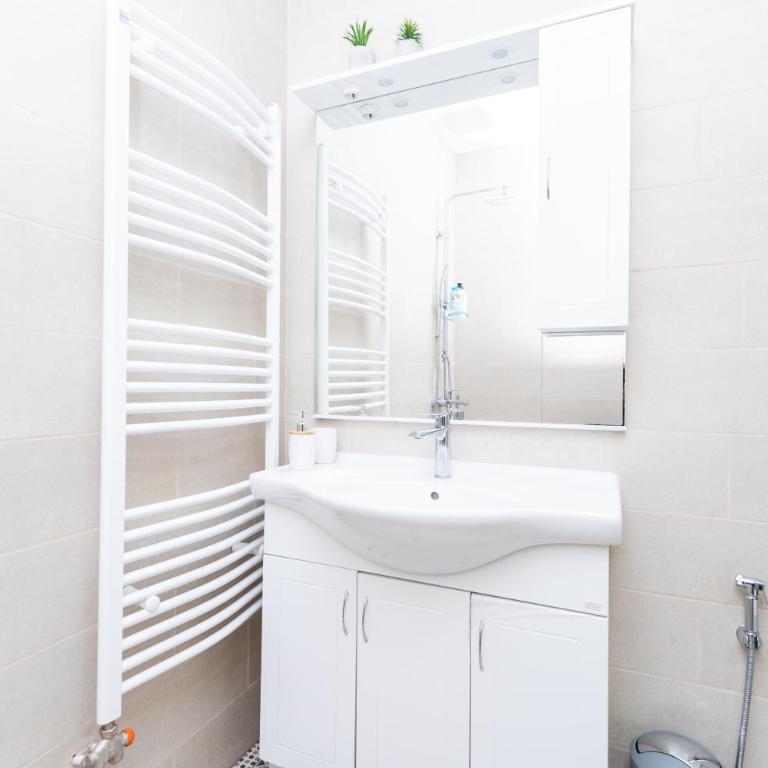 Central Point Sarajevo Apartments - City Center - Studio - 20