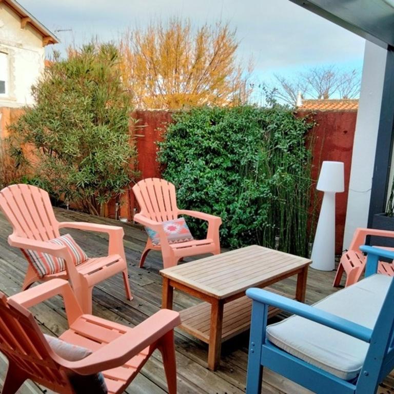Maison rénovée avec goût, proche plage et marché, 6 couchages, terrasse, Wi-Fi, non fumeur - FR-1-331-220 - Ferienhaus - 18