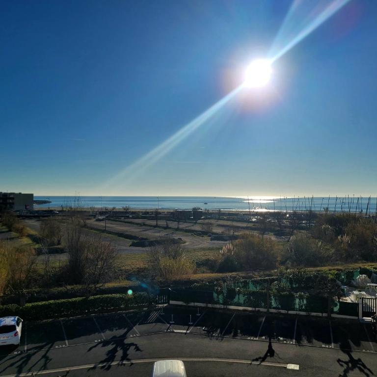 Palavas, F2 Climatisé, Parking, Wi-Fi, Proche Plage - Appartement 1 Chambre - 2