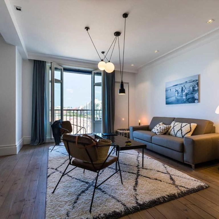 BEACHVIEW KEYWEEK Beachfront Renovated Apartment with Parking in Biarritz - Appartement - 4